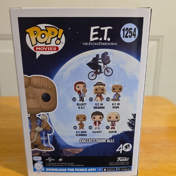 Funko E.T. in Blue Robe Vinyl Figure - Picture 3 of 4